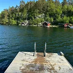 Nyaraló By The Waterway With Sauna And Jetty