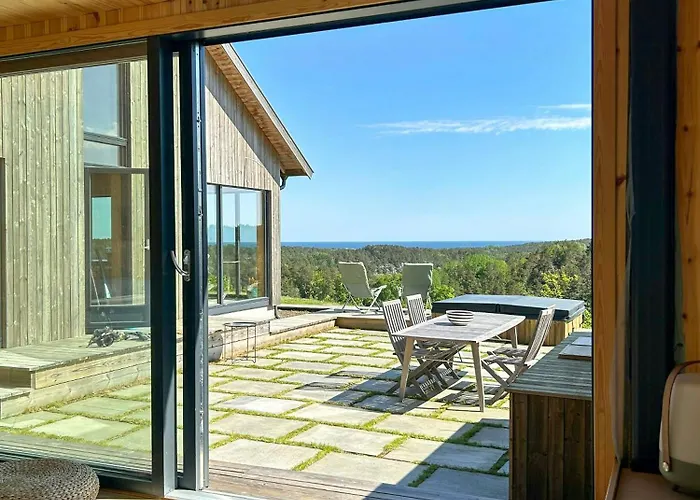 By The Waterway With Sauna And Jetty Holiday home *