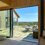 By The Waterway With Sauna And Jetty Hébergement de vacances *